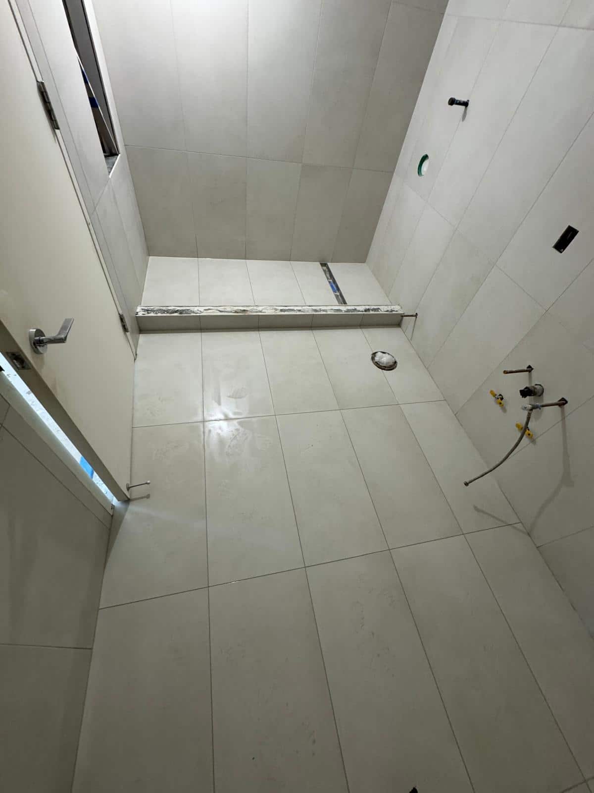 Bathroom shower remodel project photo 2 completed by LOKEIL Renovation in the New York City area.