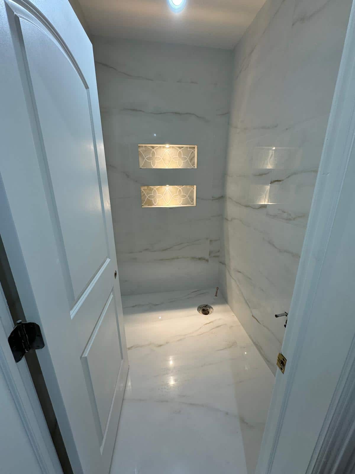 Bathroom shower remodel project photo 6 completed by LOKEIL Renovation in the New York City area.