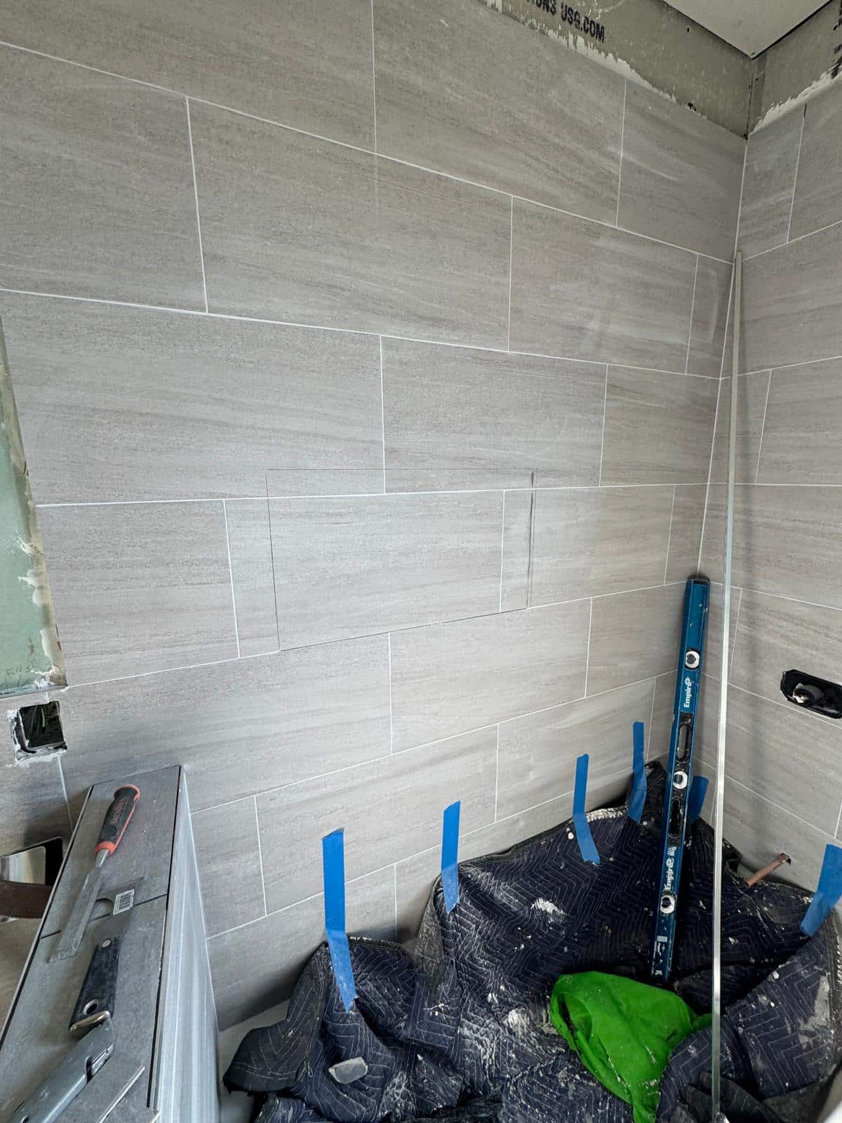 Bathroom tile detail project photo 10 completed by LOKEIL Renovation in the New York City area.